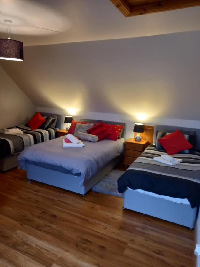 A New U Country Cottage Clynacartan Εξωτερικό φωτογραφία