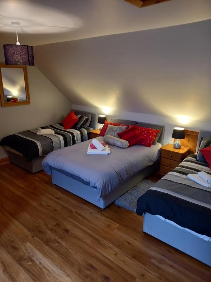 A New U Country Cottage Clynacartan Εξωτερικό φωτογραφία